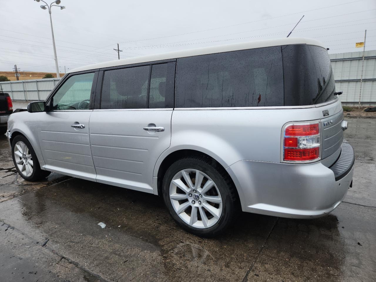 2011 Ford Flex Limited - Фото 2