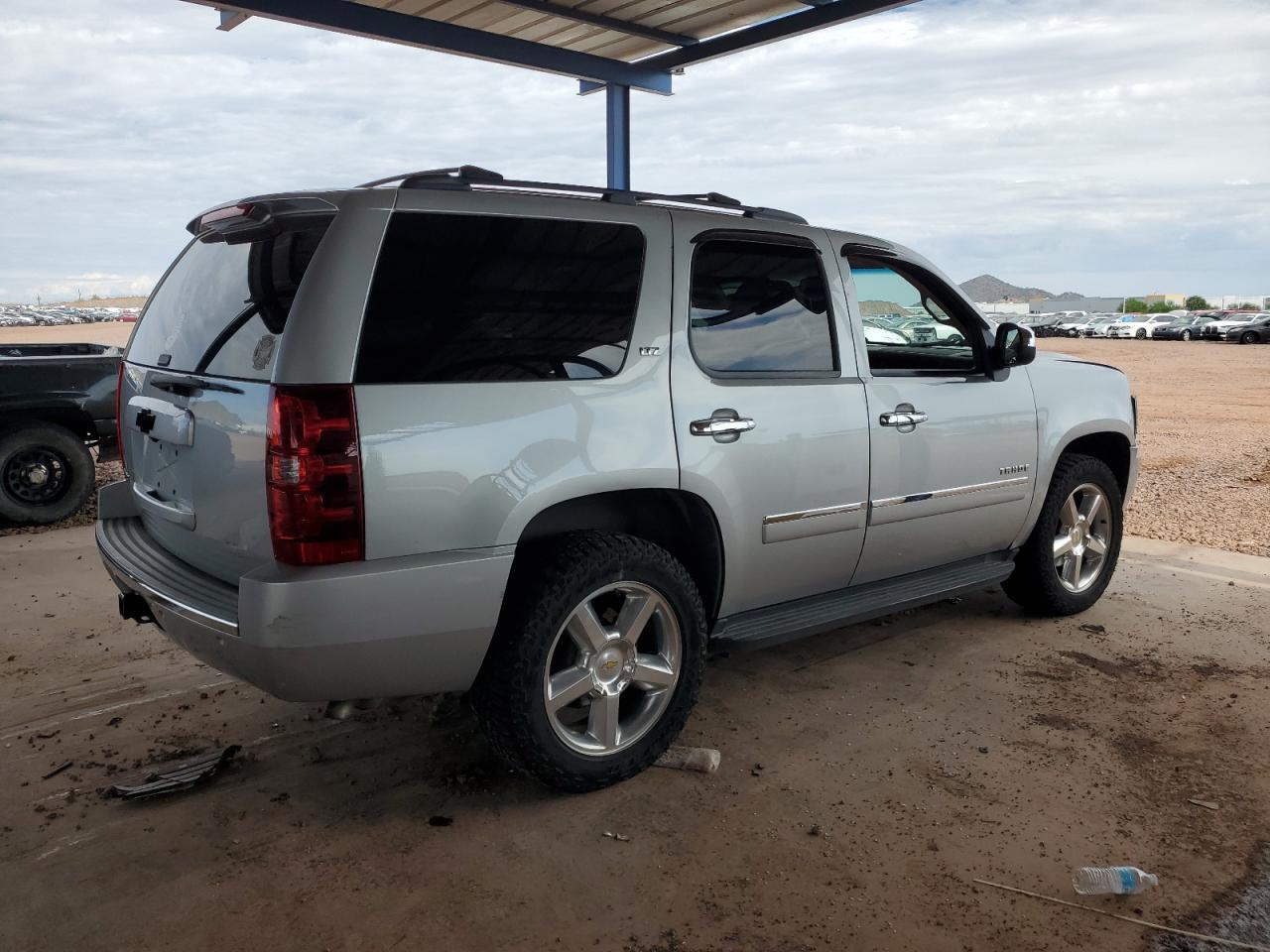 2013 Chevrolet Tahoe K1500 Ltz - Image 3