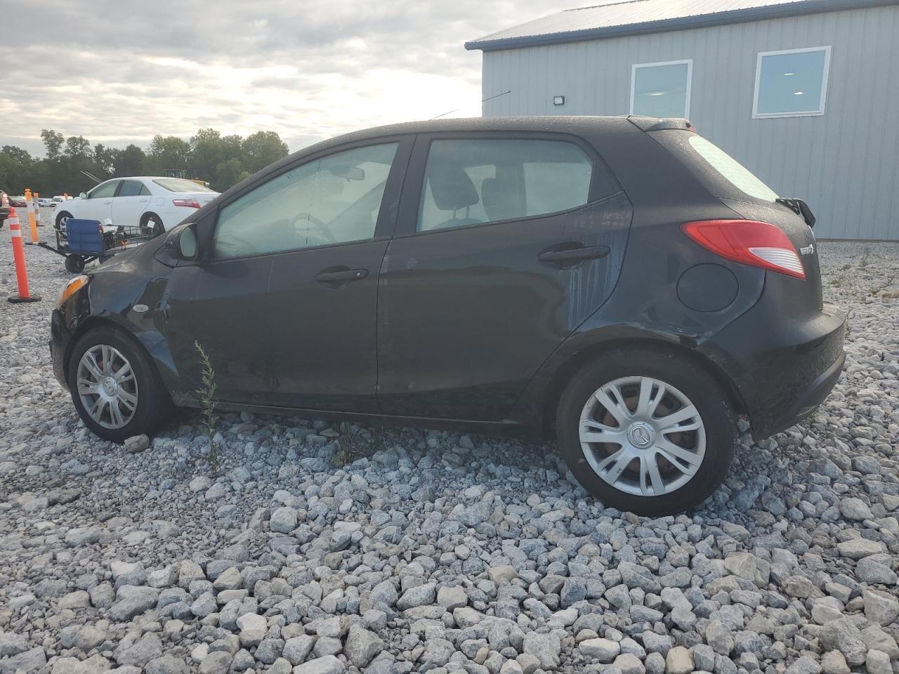 2012 Mazda Mazda2 - Image 2