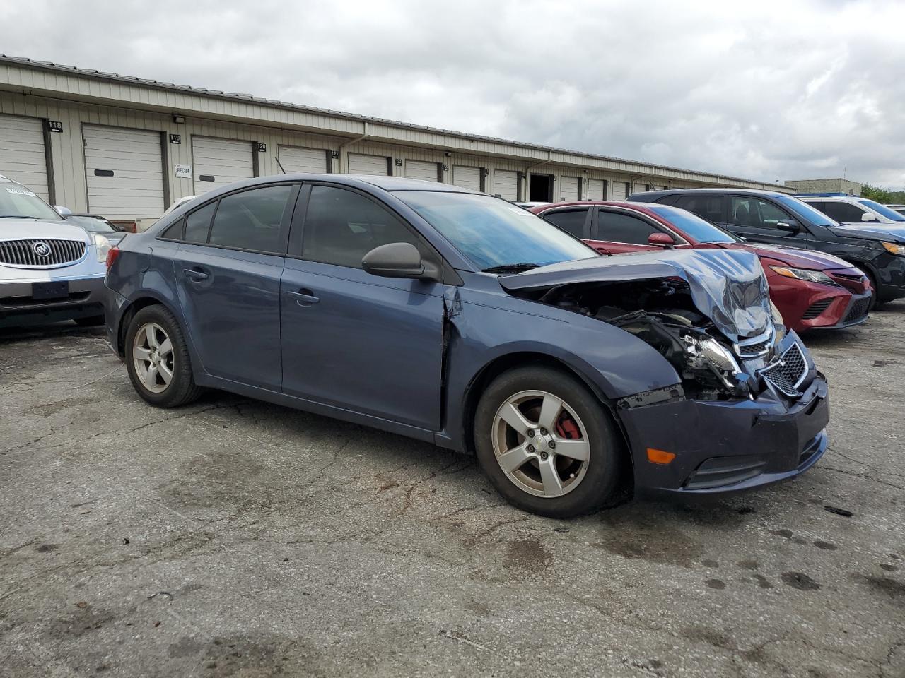 2013 Chevrolet Cruze Ls - Фото 4