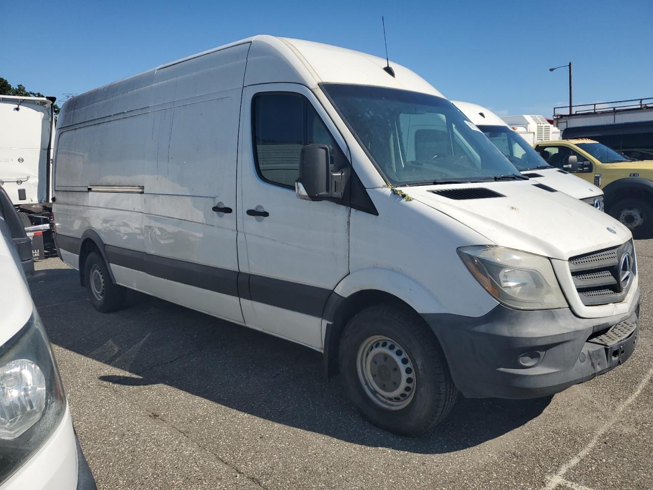2015 Mercedes-Benz Sprinter 2500 - Image 4