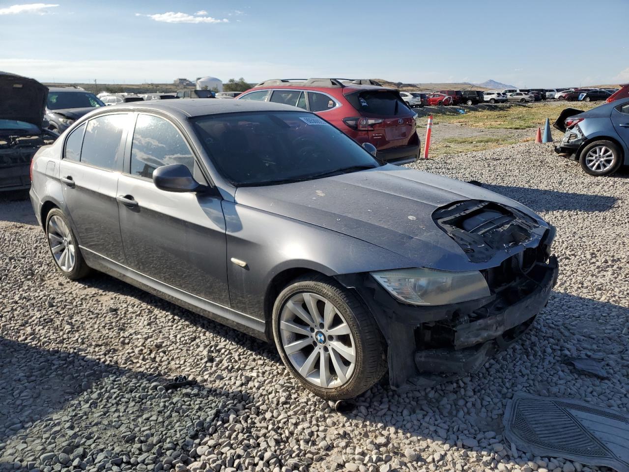 2011 BMW 328 I - Image 4