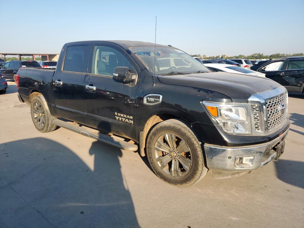 2017 Nissan Titan Sv - Фото 4