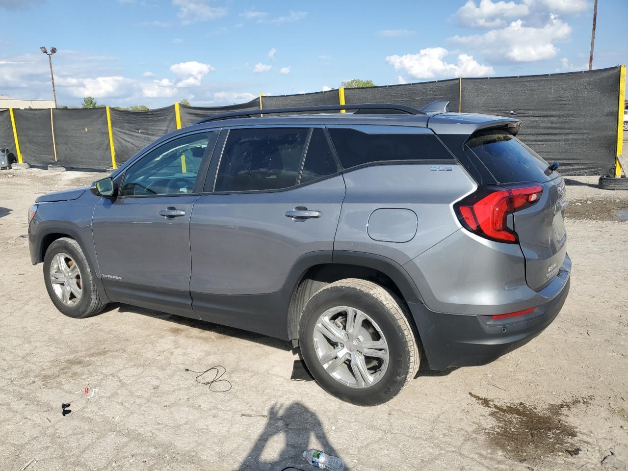 2021 GMC Terrain Sle - Фото 2