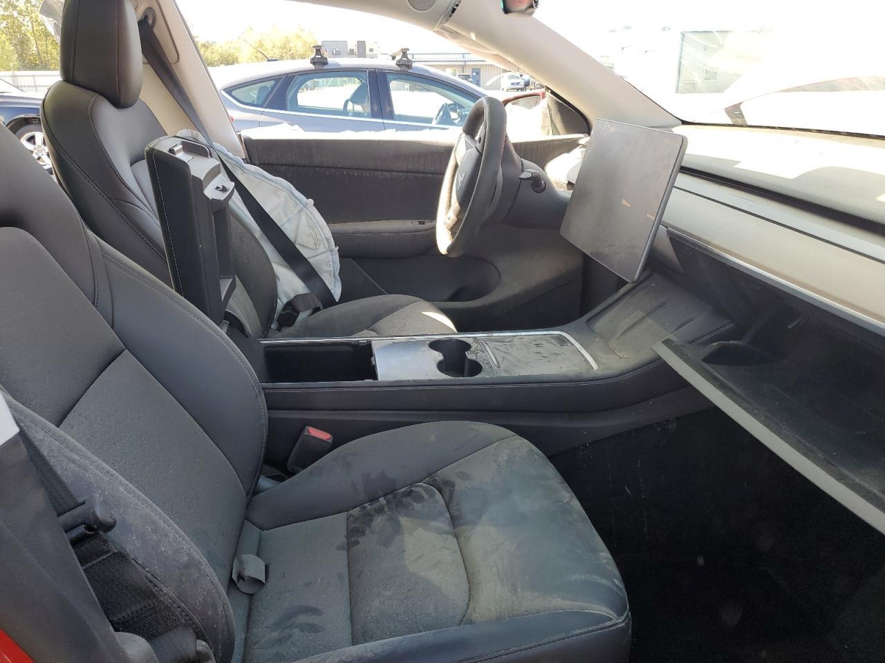 2022 Tesla Model Y - Image 7