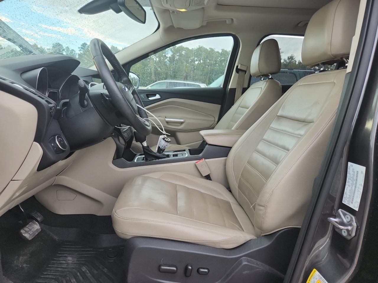 2017 Ford Escape Titanium - Image 7