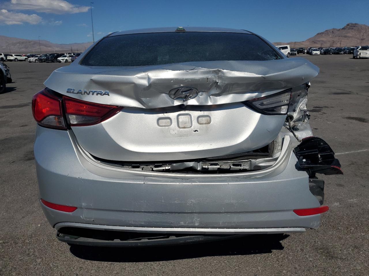 2016 Hyundai Elantra Se - Image 6