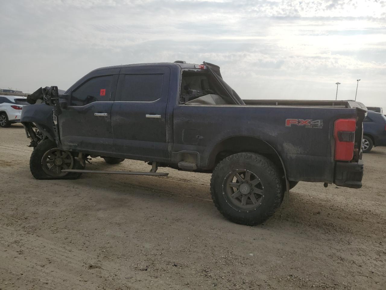 2024 Ford F350 Super Duty - Фото 2