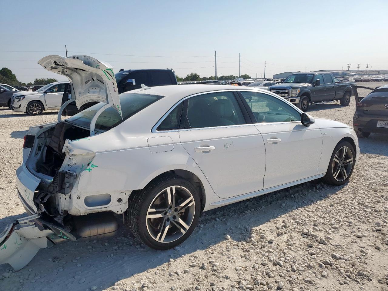 2018 Audi A4 Premium Plus - Фото 3