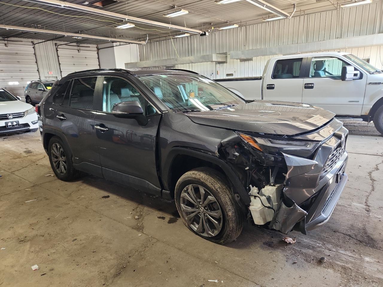 2022 Toyota Rav4 Limited - Image 4