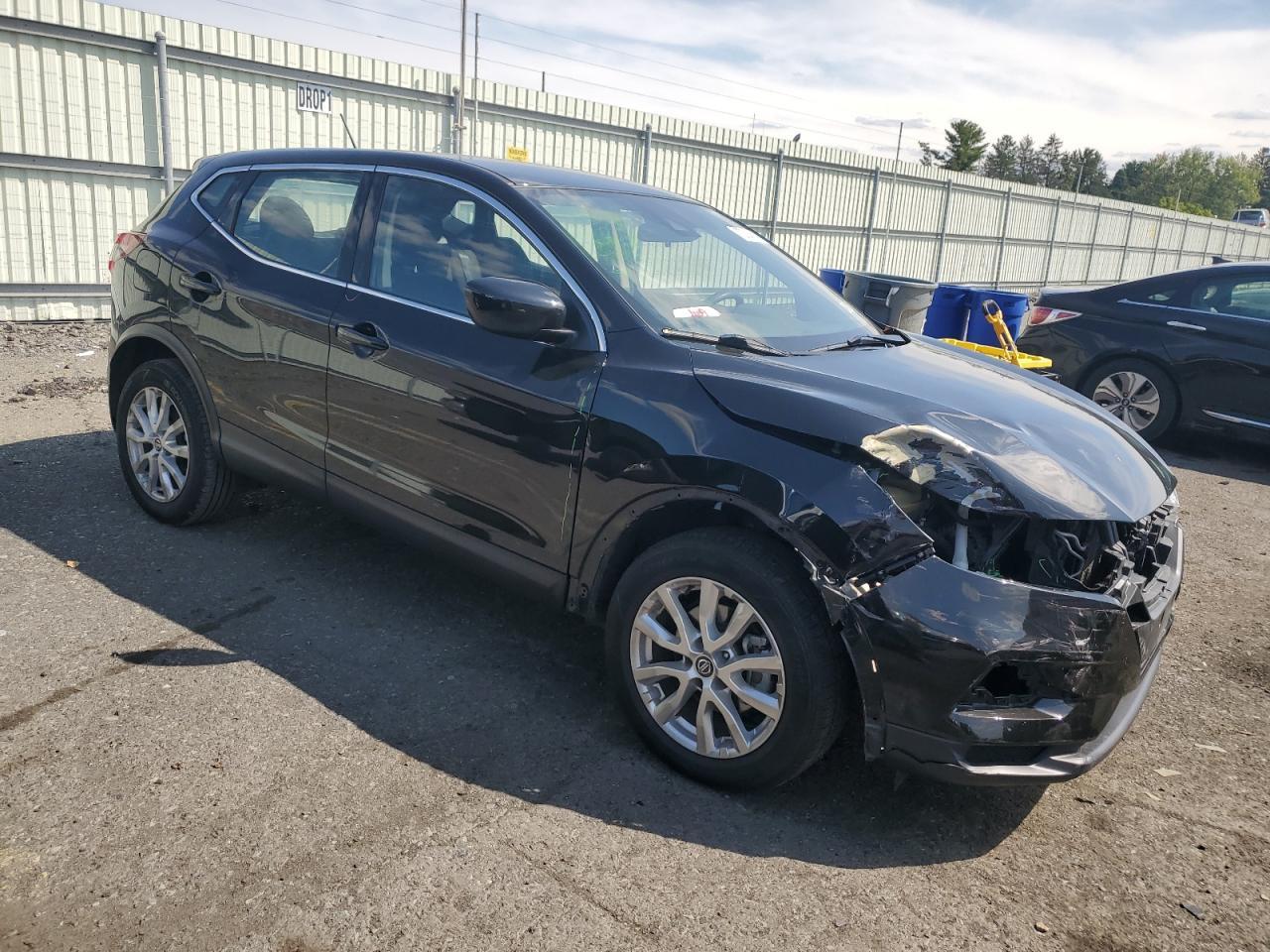 2022 Nissan Rogue Sport S - Фото 4