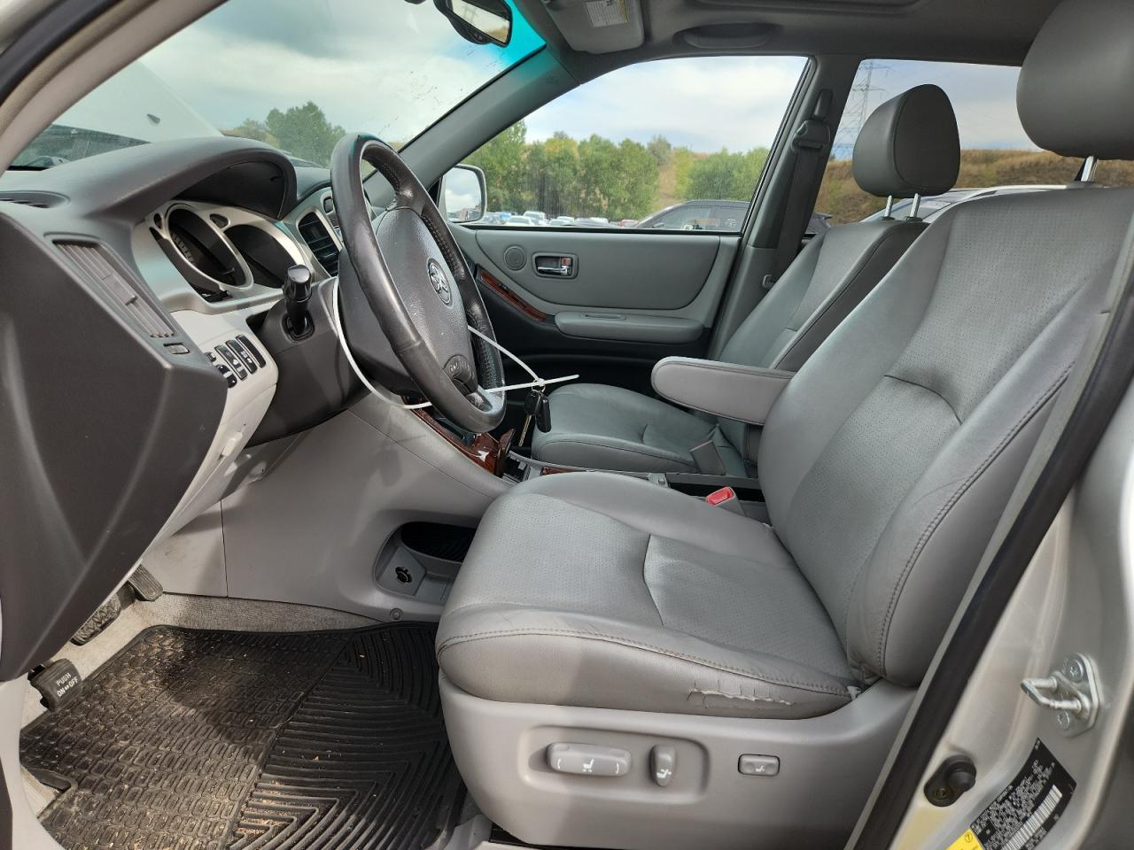 2006 Toyota Highlander Hybrid - Image 7