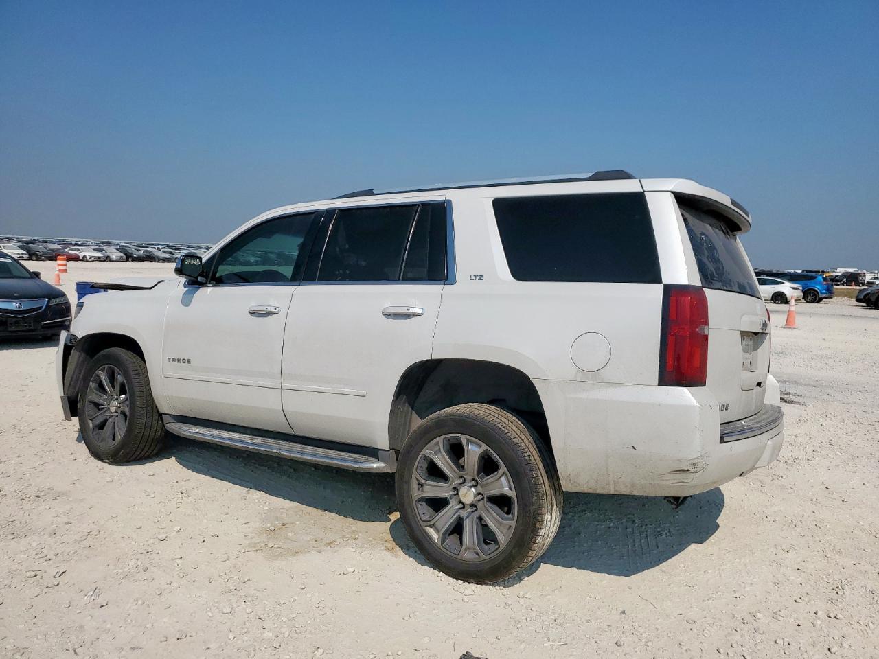 2016 Chevrolet Tahoe C1500 Ltz - Фото 2
