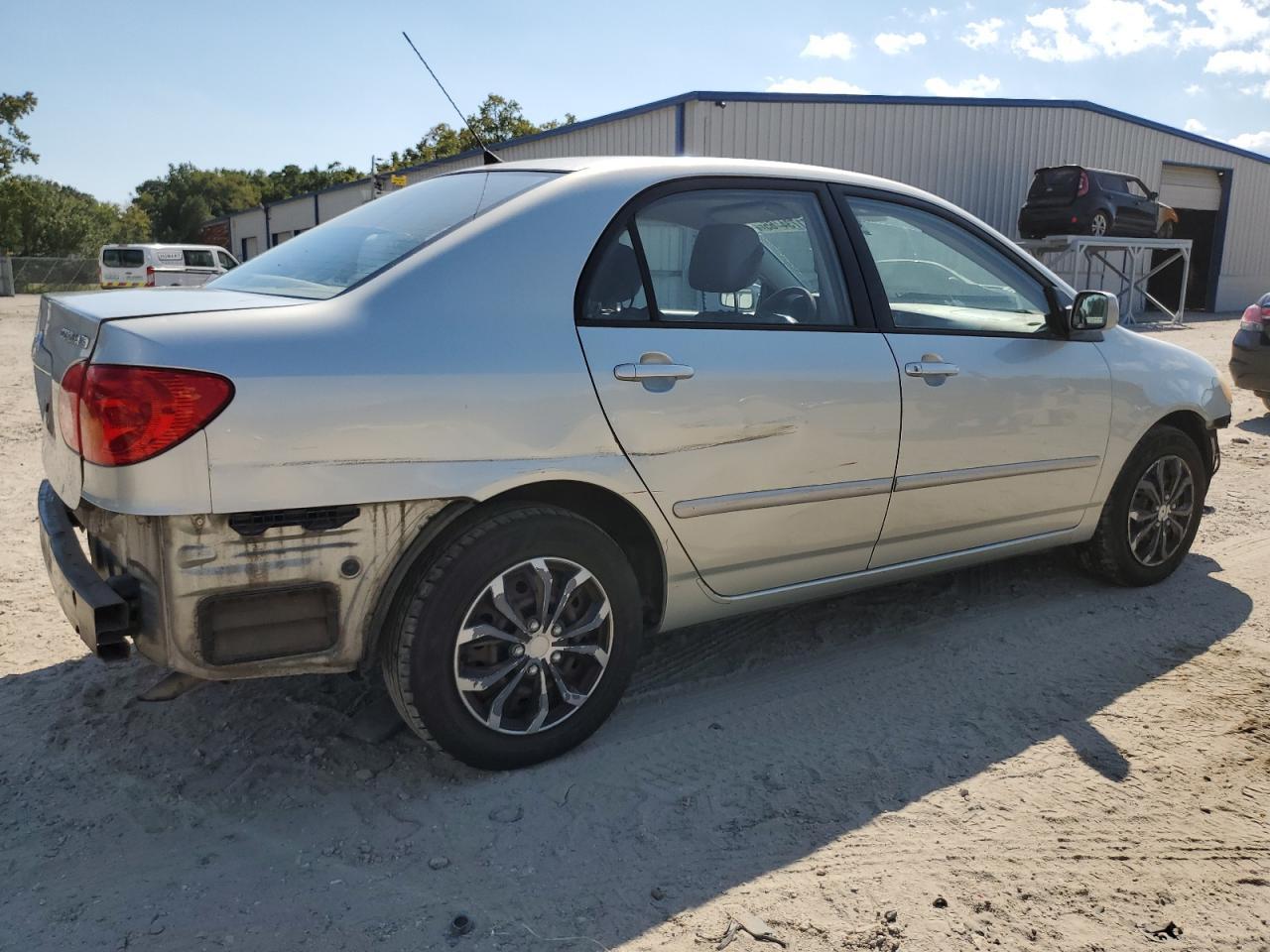2004 Toyota Corolla Ce - Image 3