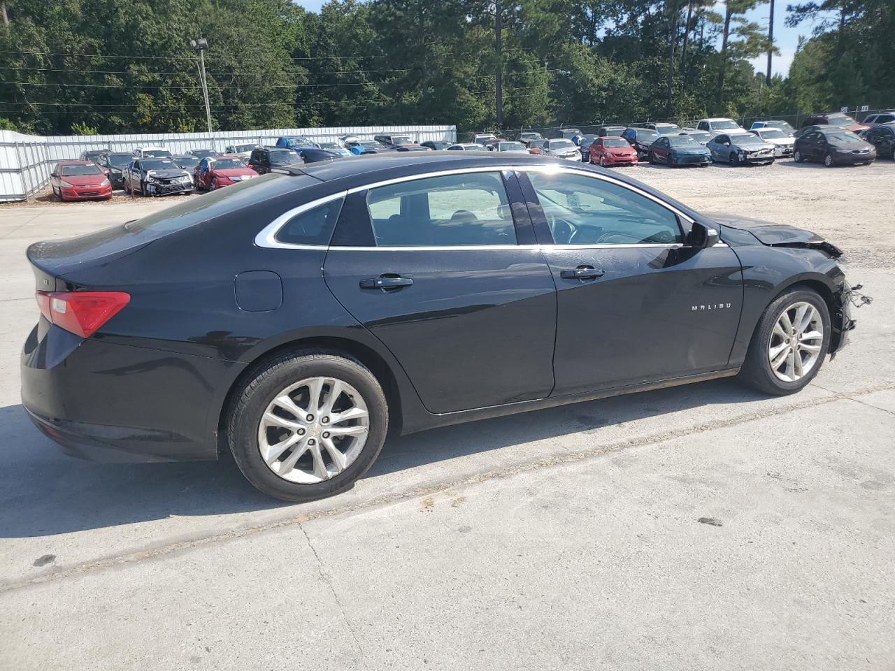 2018 Chevrolet Malibu Lt - Image 3