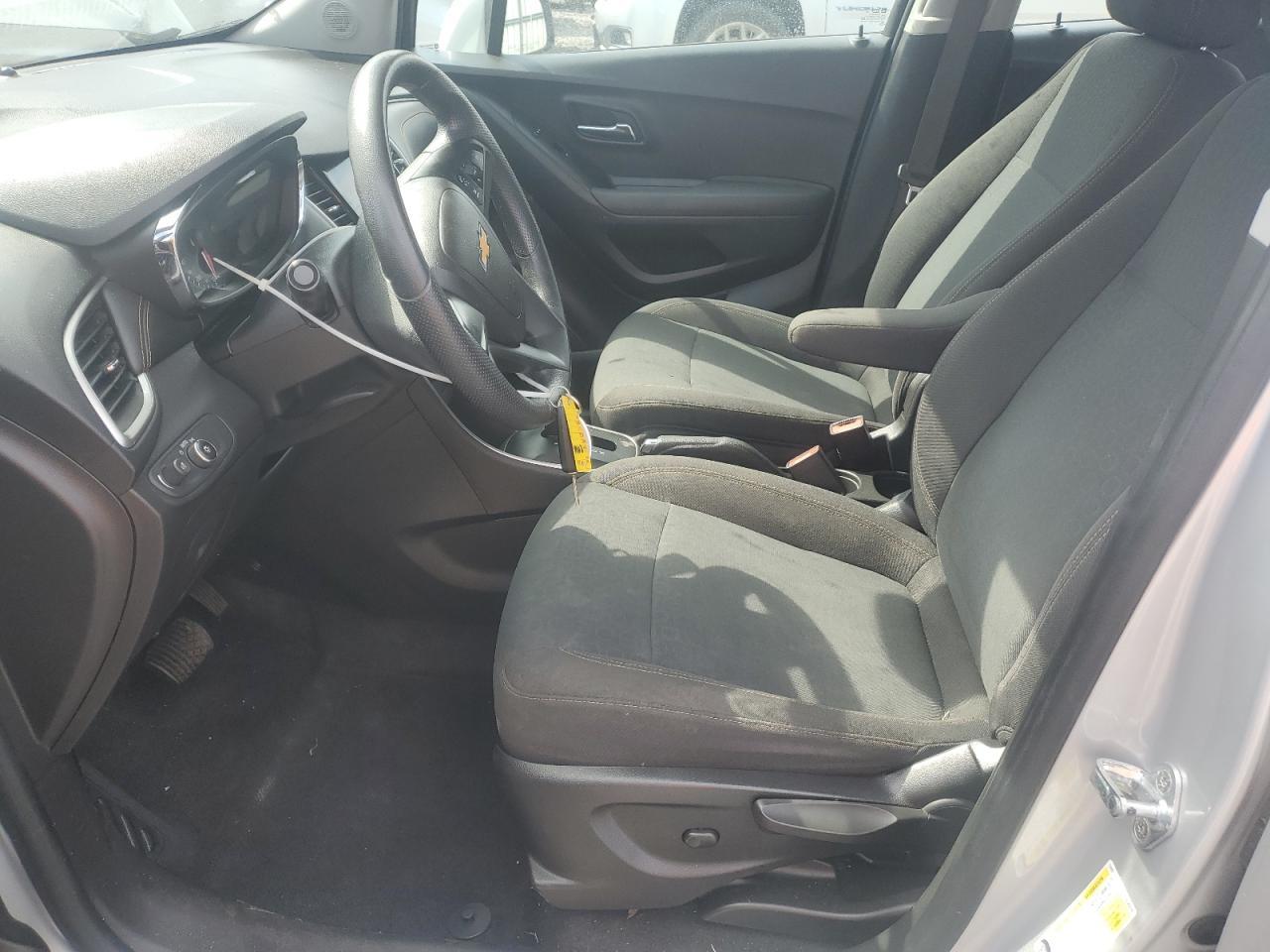 2020 Chevrolet Trax Ls - Image 7