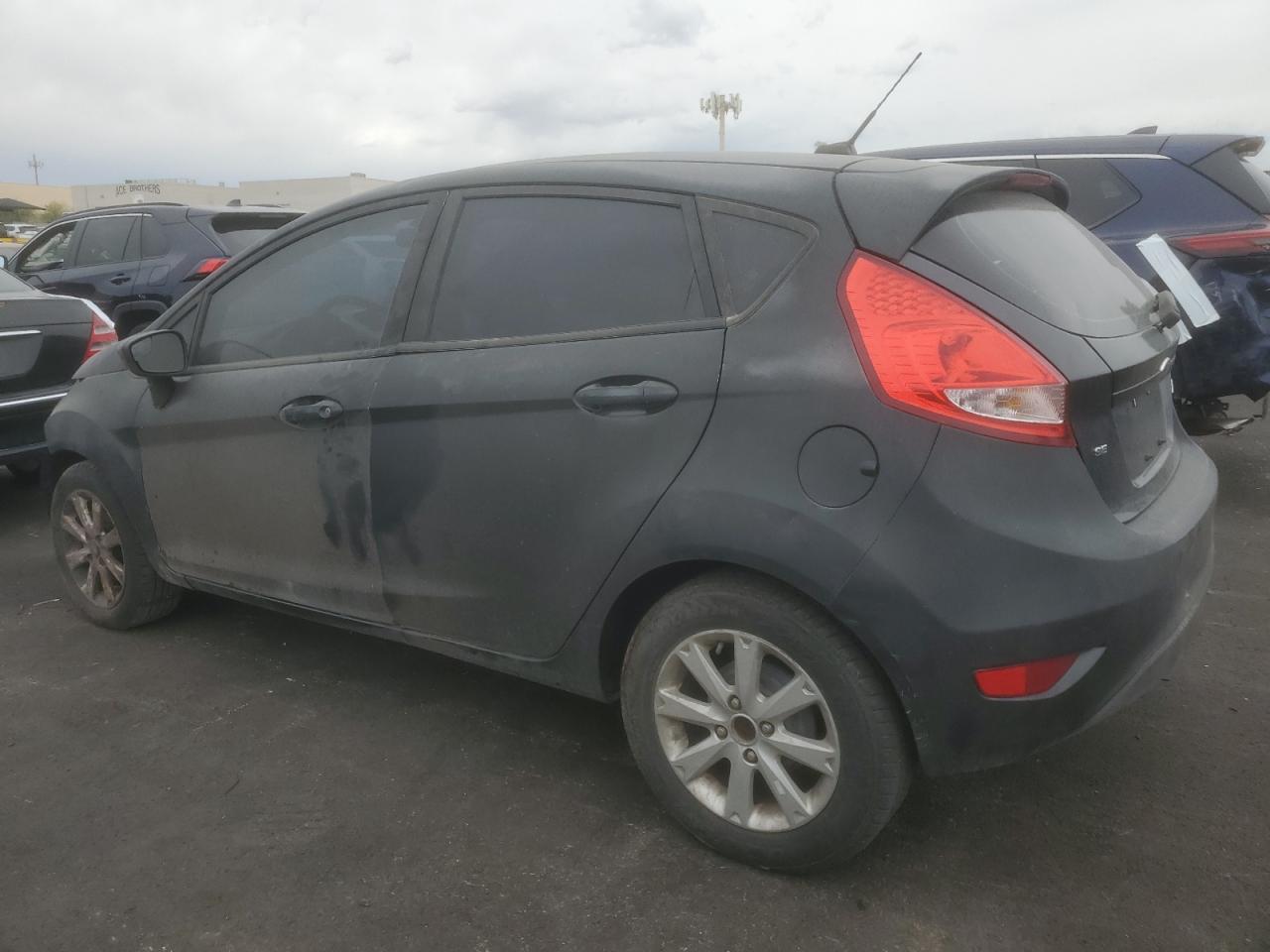 2011 Ford Fiesta Se - Фото 2