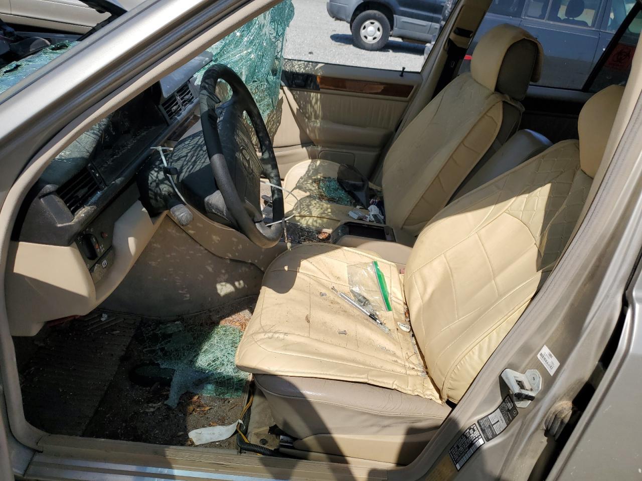 1995 Mercedes-Benz E 300D - Фото 7