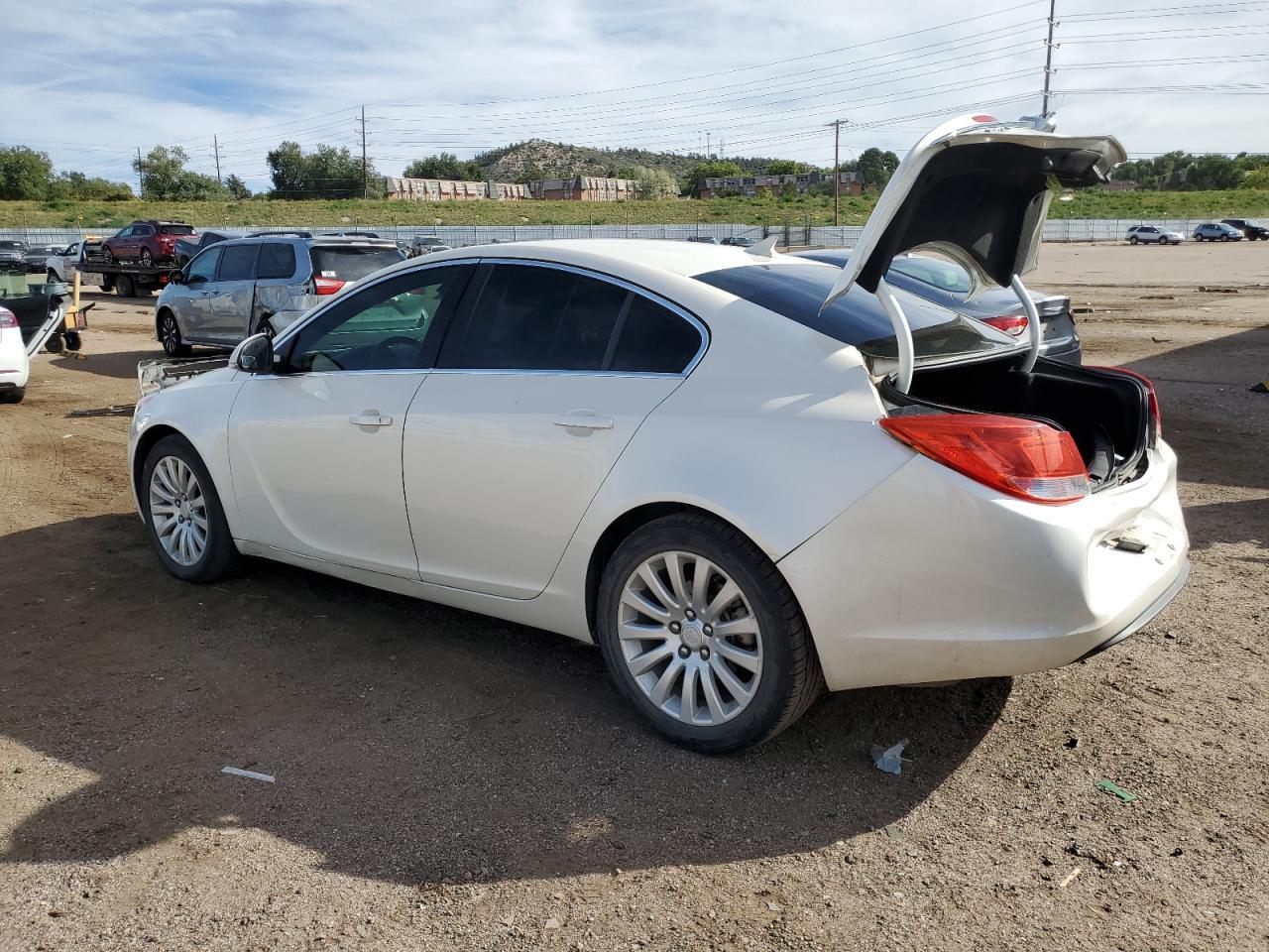 2012 Buick Regal - Фото 2