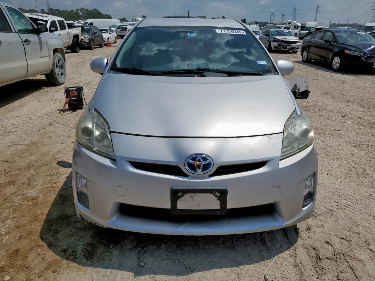 2010 Toyota Prius - Image 5