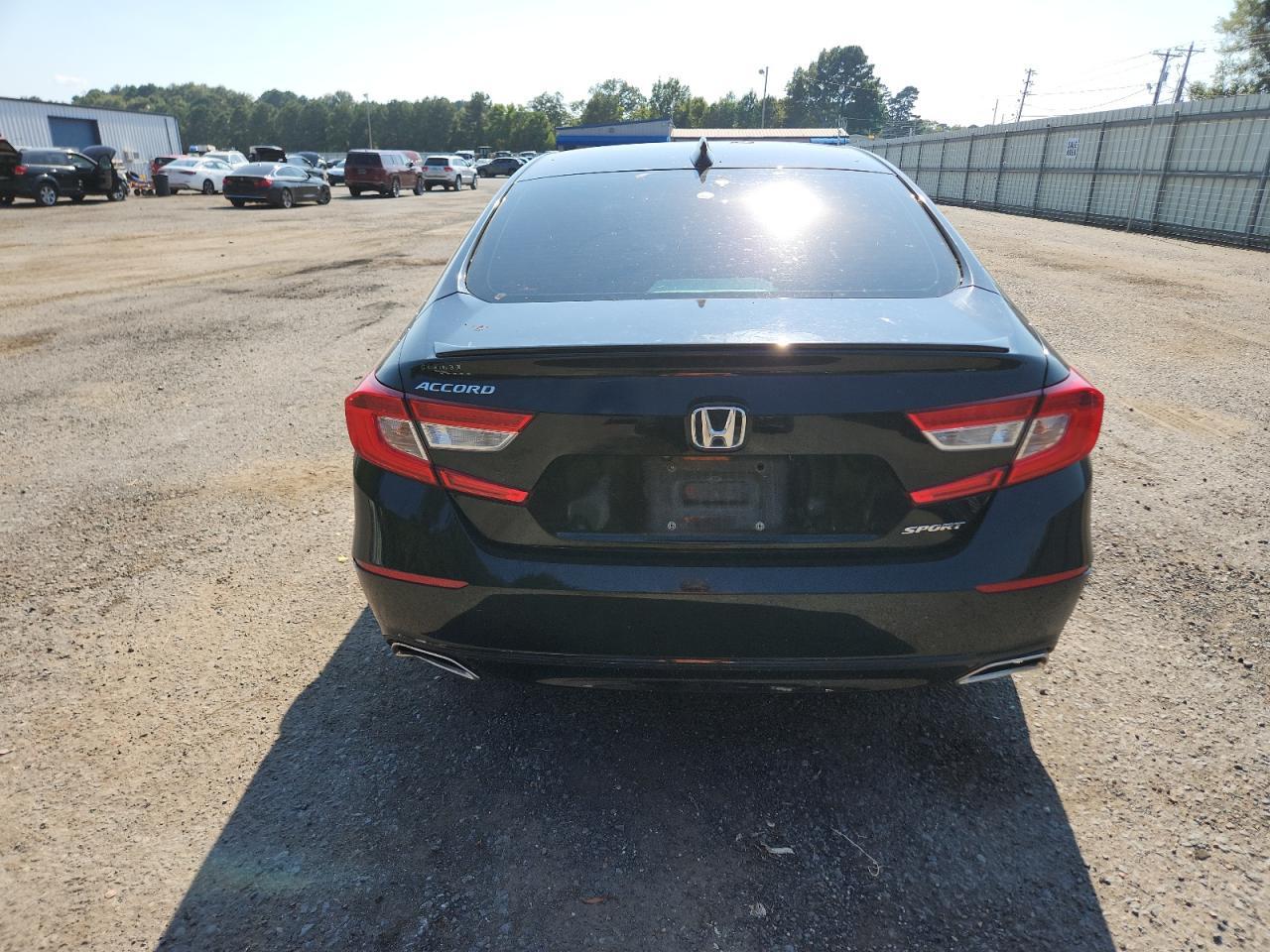 2020 Honda Accord Sport - Image 6