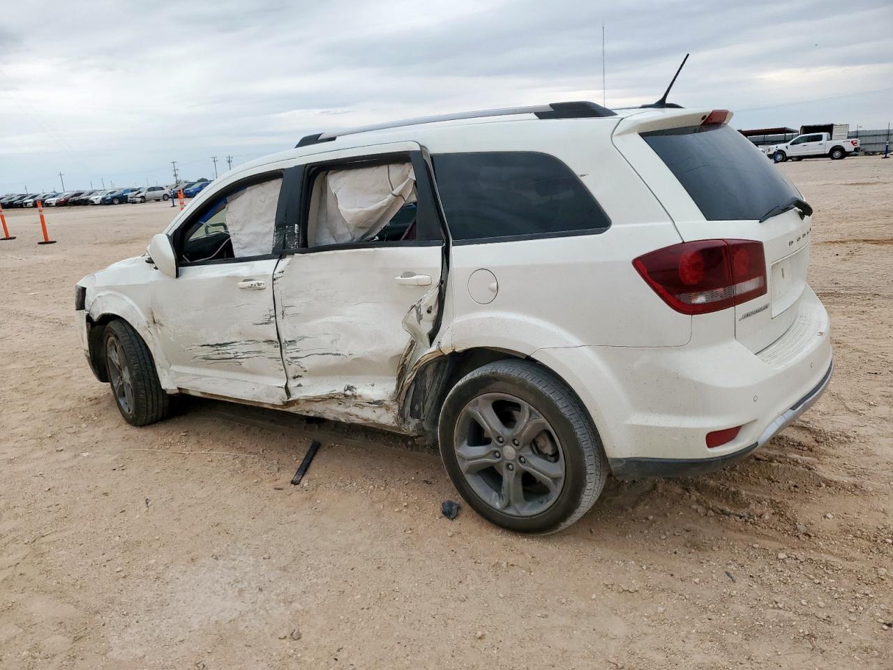 2017 Dodge Journey Crossroad - Фото 2