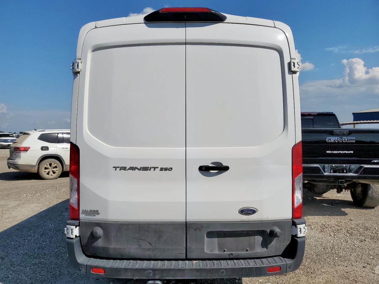 2023 Ford Transit T-250 - Фото 6