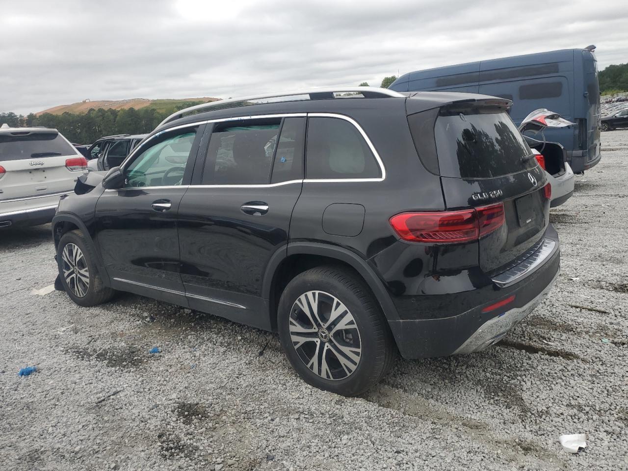 2024 Mercedes-Benz Glb 250 - Фото 2