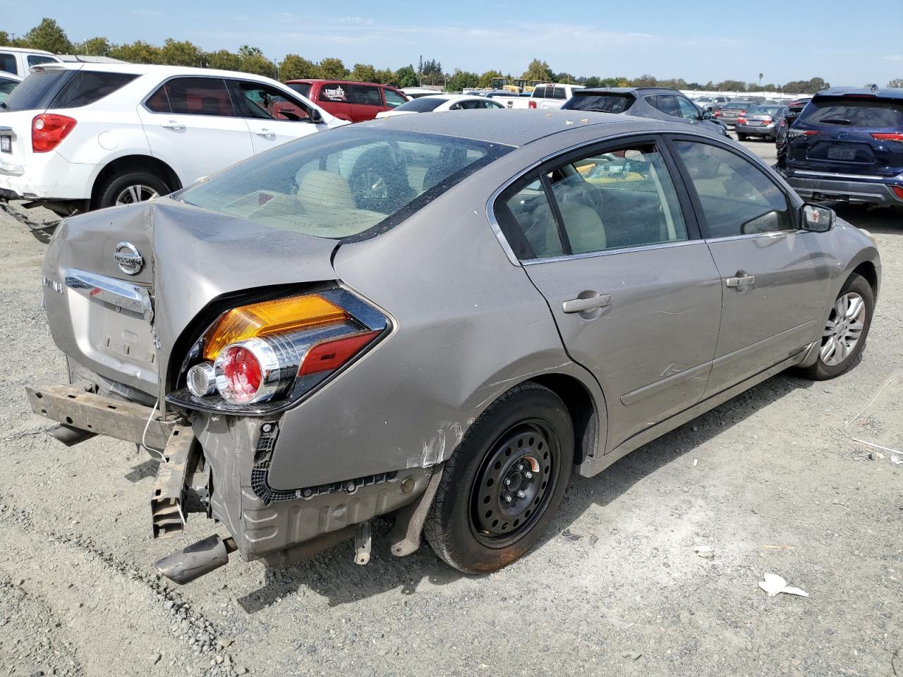 2012 Nissan Altima Base - Image 3