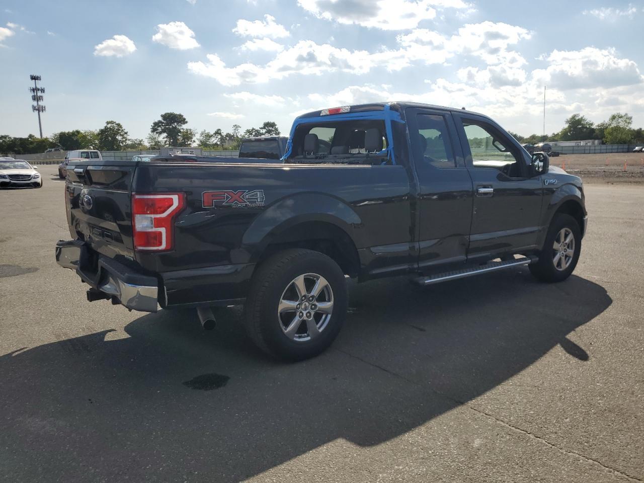 2020 Ford F150 Super Cab - Фото 3