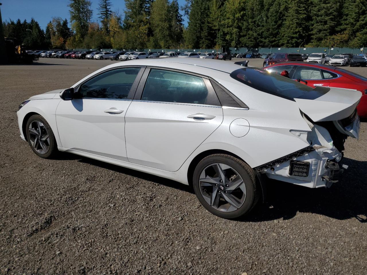 2023 Hyundai Elantra Limited - Фото 2