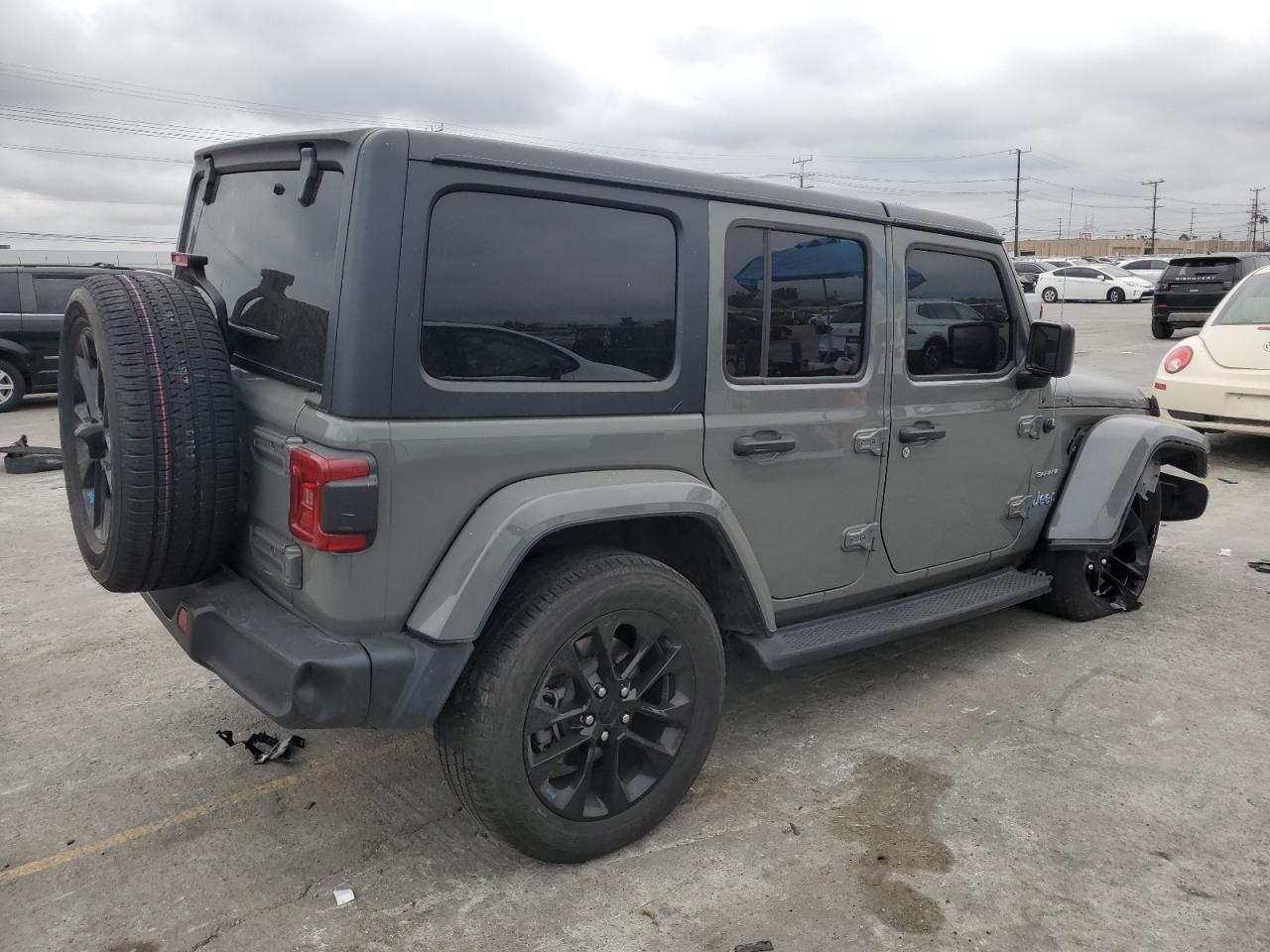 2023 Jeep Wrangler Sahara 4Xe - Фото 3