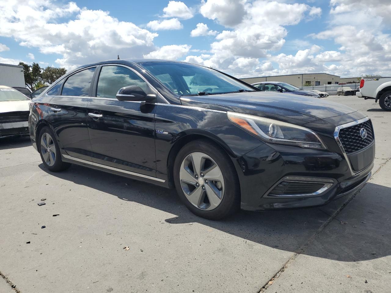 2016 Hyundai Sonata Hybrid - Фото 4