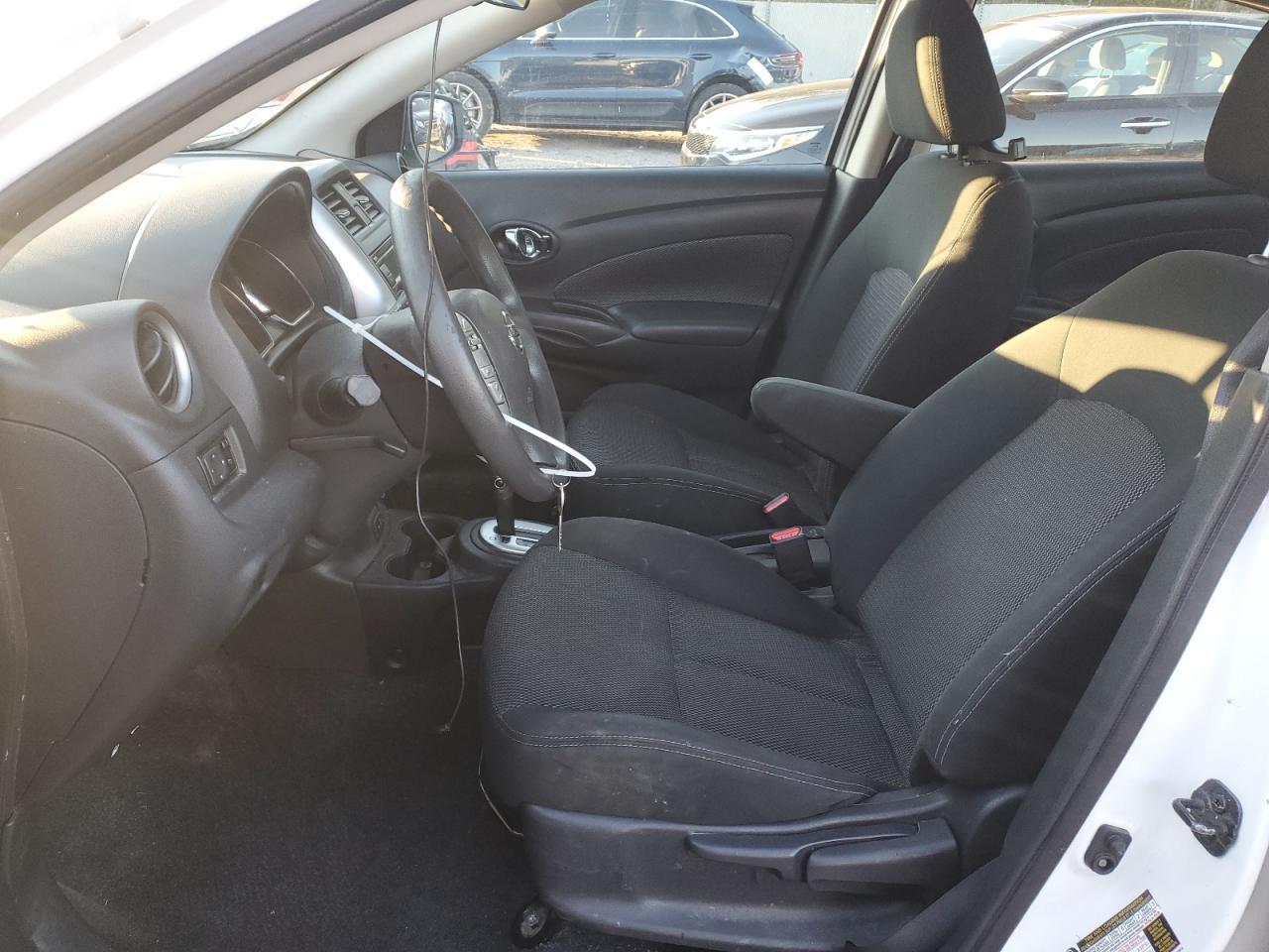 2017 Nissan Versa S - Фото 7