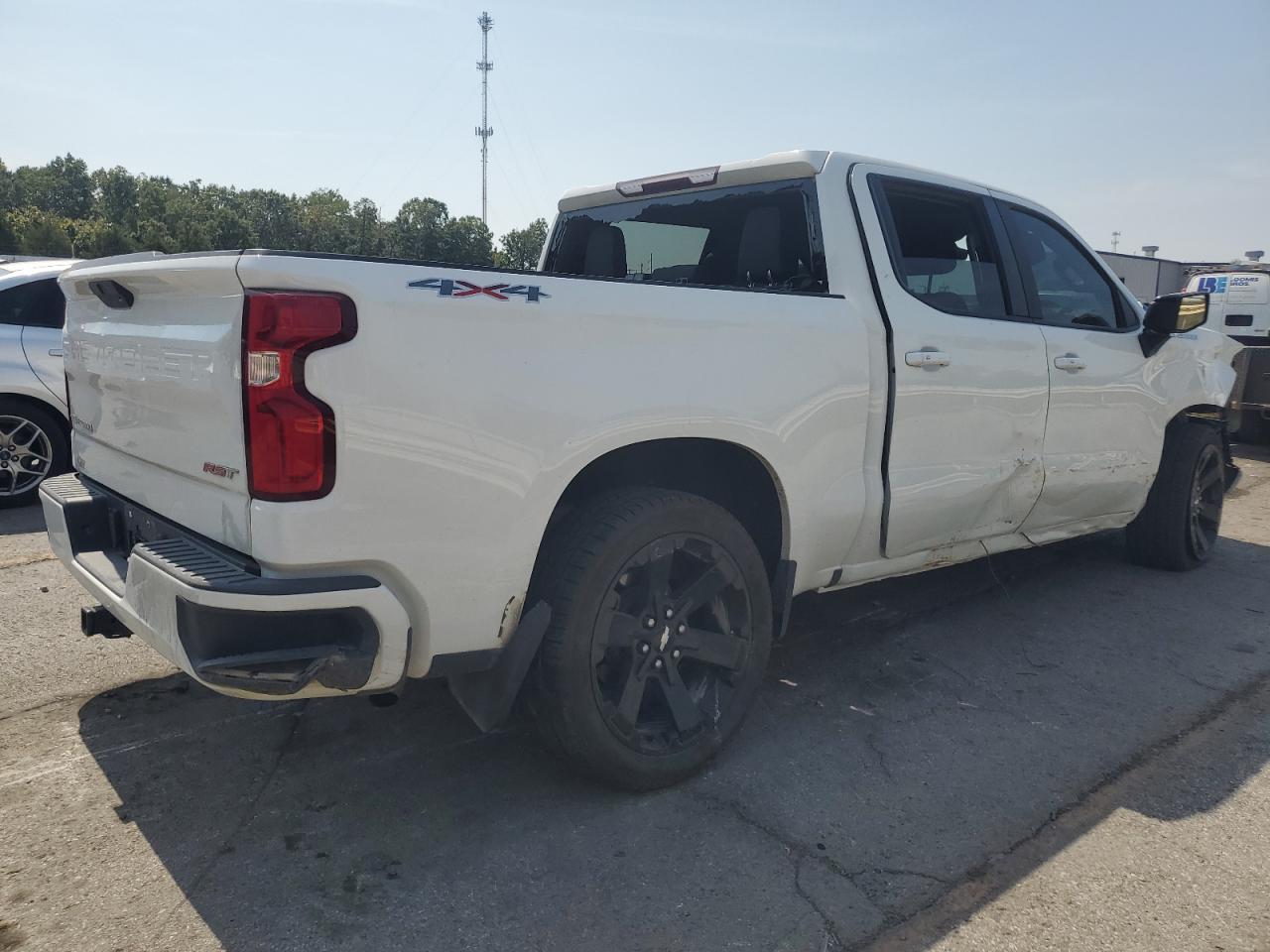 2019 Chevrolet Silverado K1500 Rst - Image 3