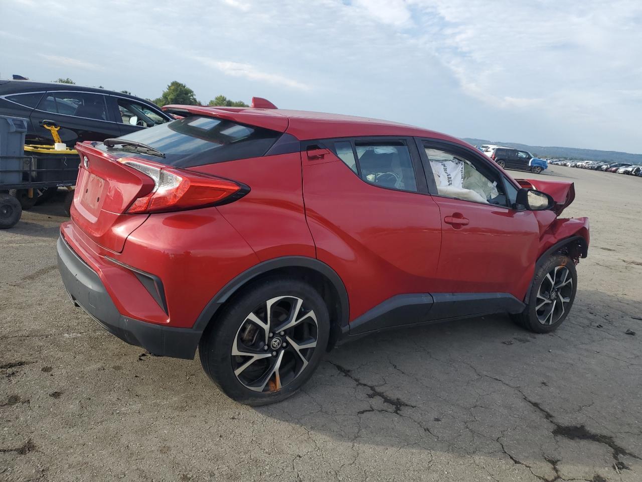 2021 Toyota C-Hr Xle - Image 3