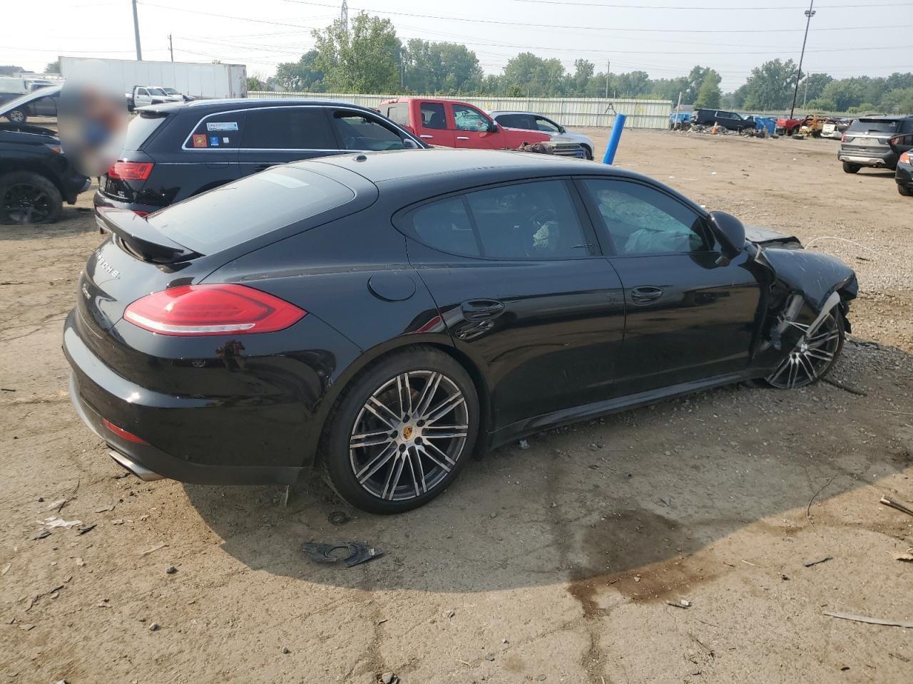 2016 Porsche Panamera 2 - Фото 3