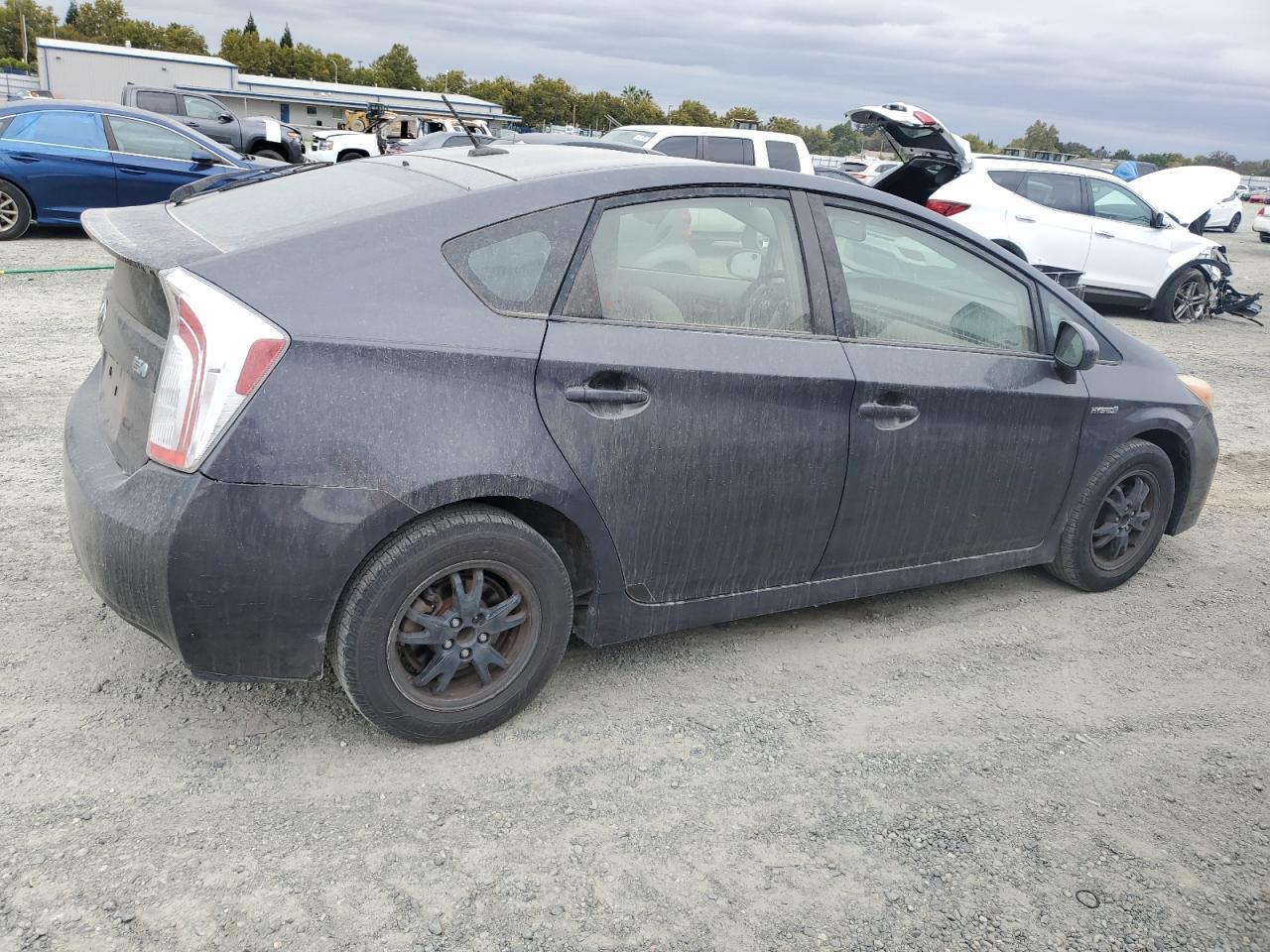 2011 Toyota Prius - Фото 3