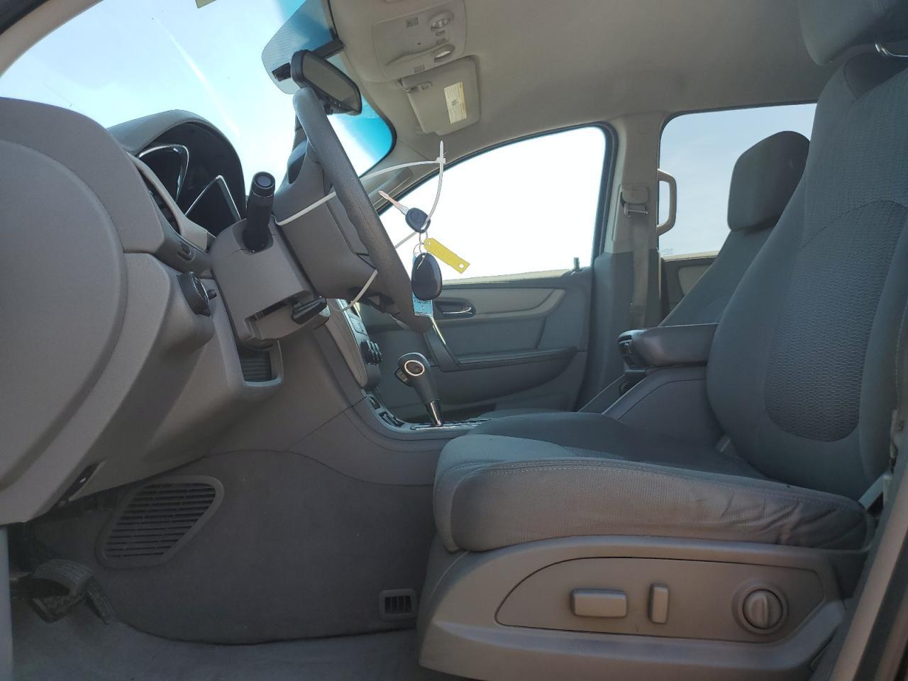 2017 Chevrolet Traverse Ls - Фото 7