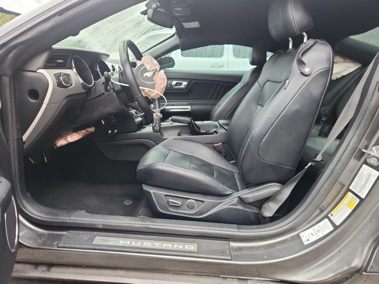 2016 Ford Mustang - Фото 7