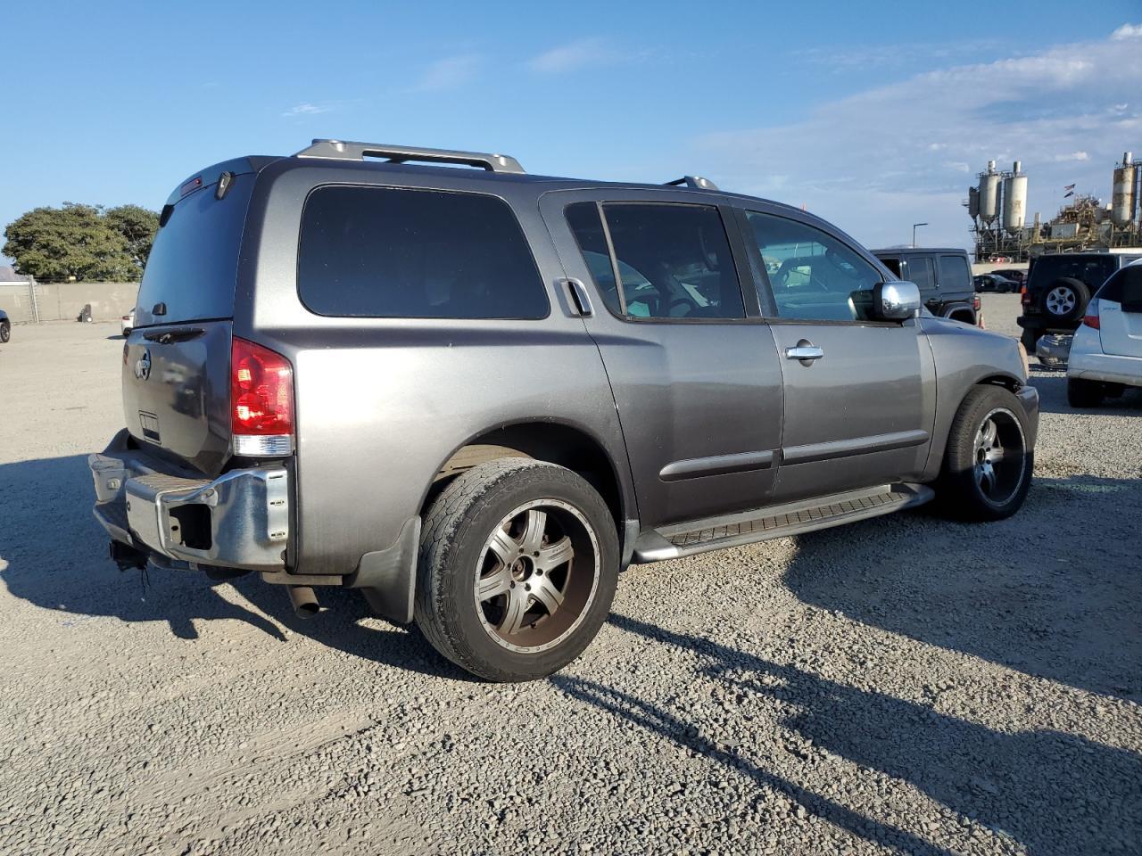 2004 Nissan Armada Se - Image 3