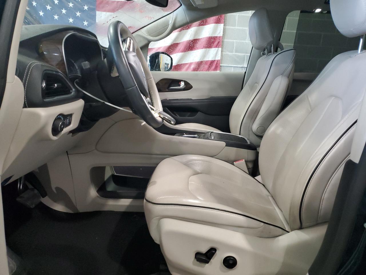 2021 Chrysler Pacifica Hybrid Limited - Фото 7