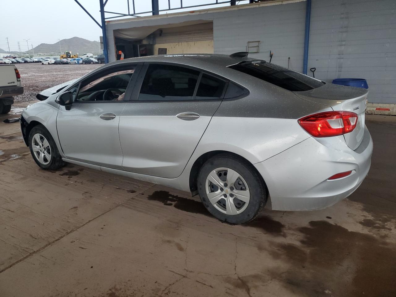 2017 Chevrolet Cruze Ls - Фото 2