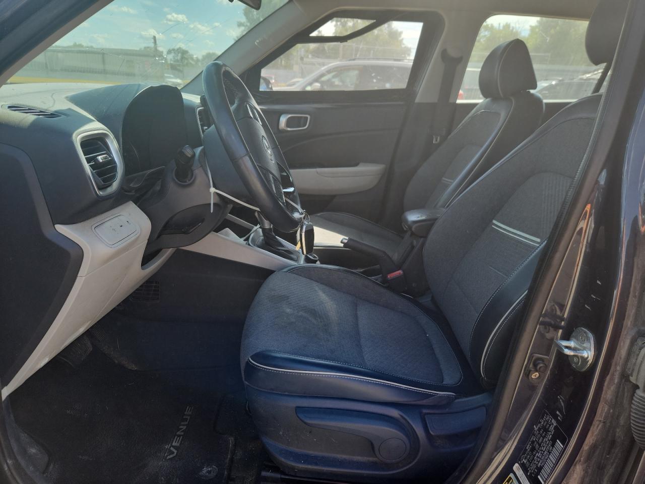2021 Hyundai Venue Denim - Image 7
