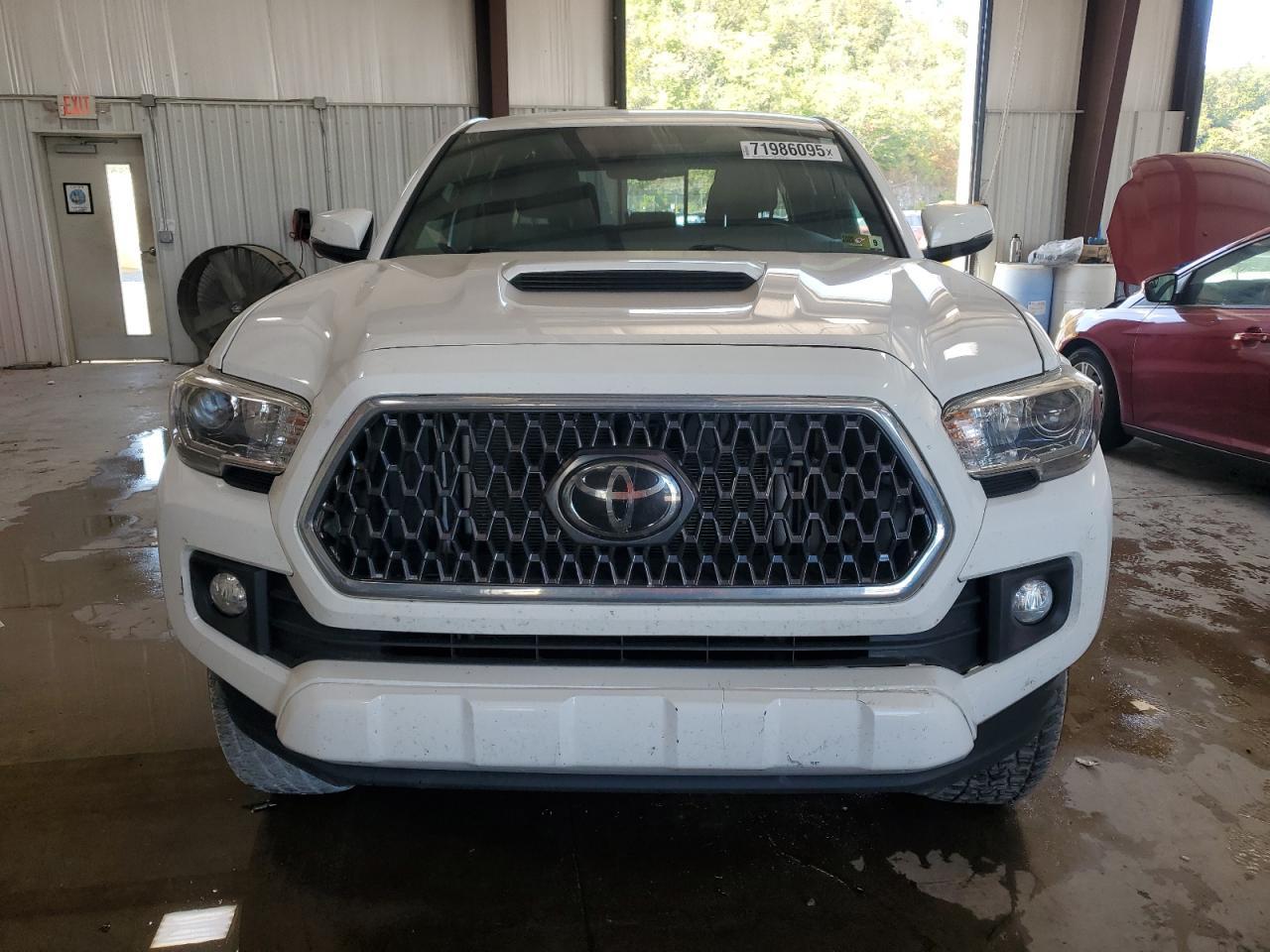 2019 Toyota Tacoma Double Cab - Фото 5
