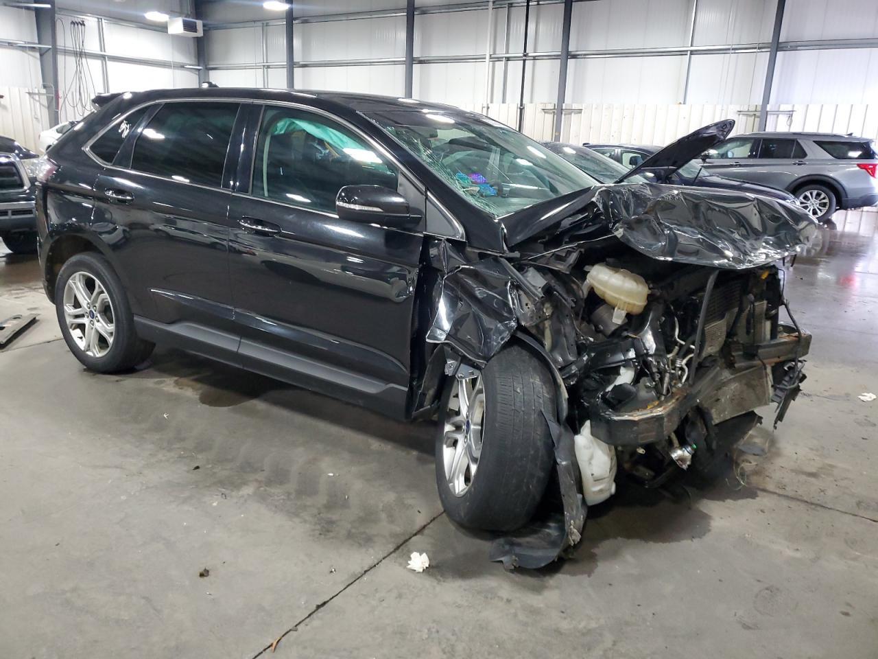 2015 Ford Edge Titanium - Image 4