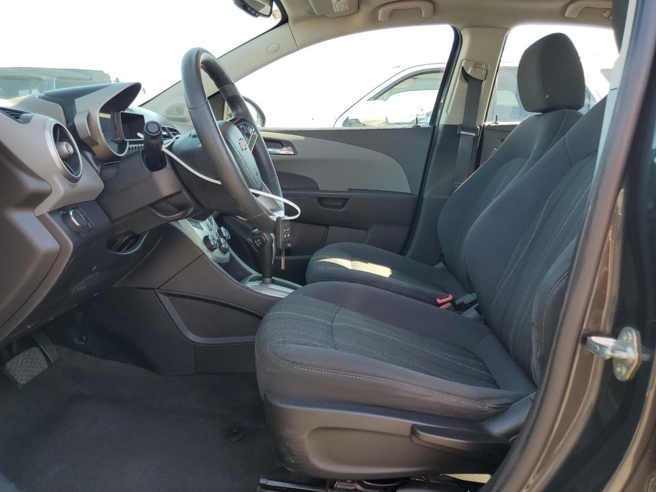 2014 Chevrolet Sonic - Фото 7