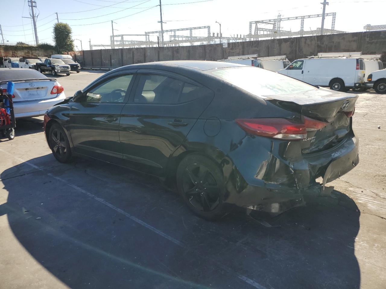 2018 Hyundai Elantra Se - Image 2
