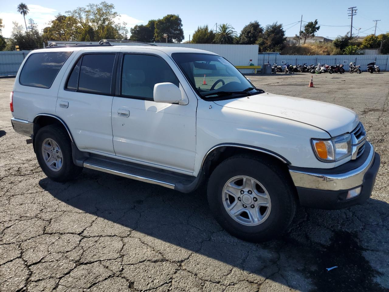 2002 Toyota 4Runner Sr5 - Image 4