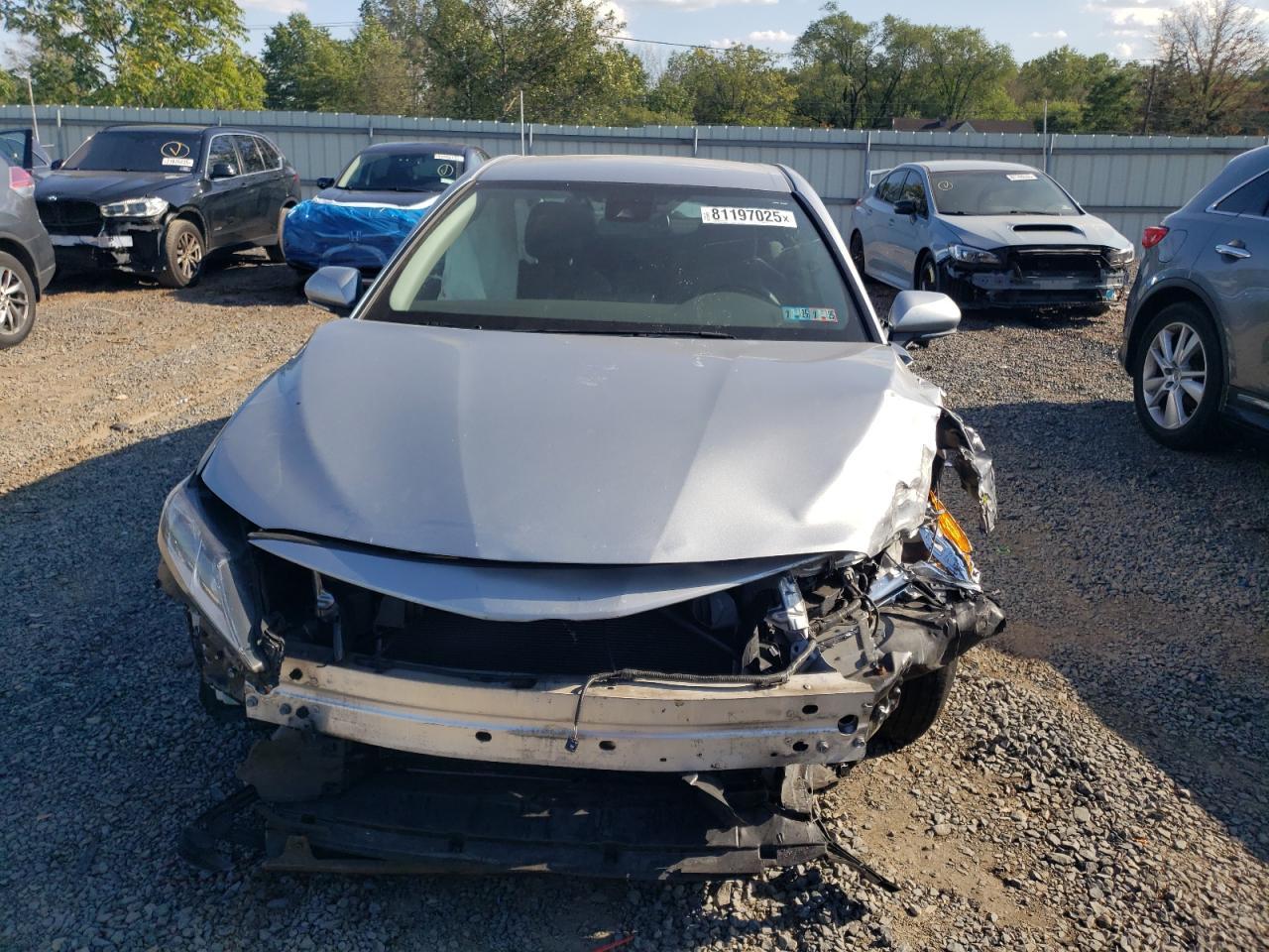 2021 Toyota Camry Le - Фото 5